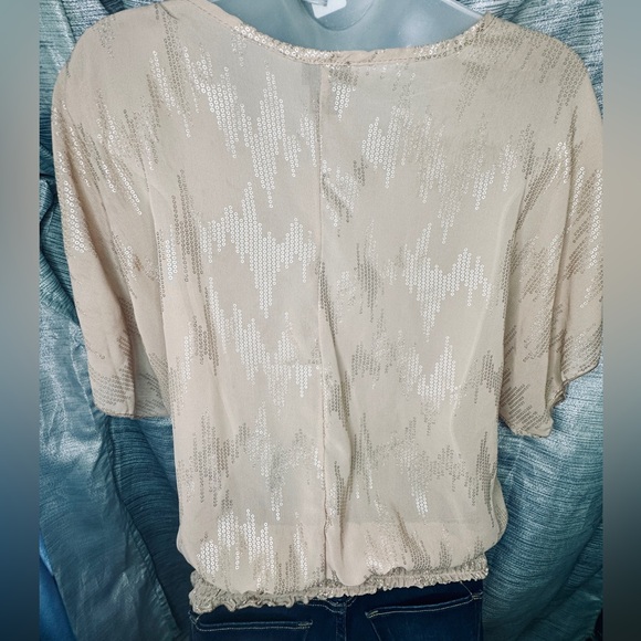 Rue 21 Champagne Rose Gold Batwing Blouse Top Shirt - Medium - Picture 2 of 6